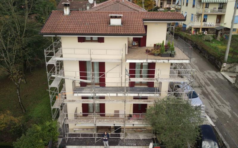 External painting in Vicenza carried out with the facade bonus: view of the building from above