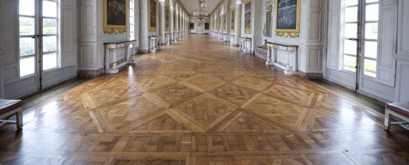 Le quadrotte in legno nel palazzo reale di Versailles