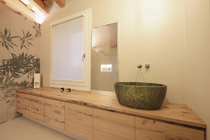 mobile bagno legno lavandino marmo Vicenza