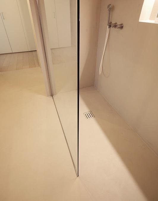 piatto doccia filo pavimento bagno moderno Vicenza