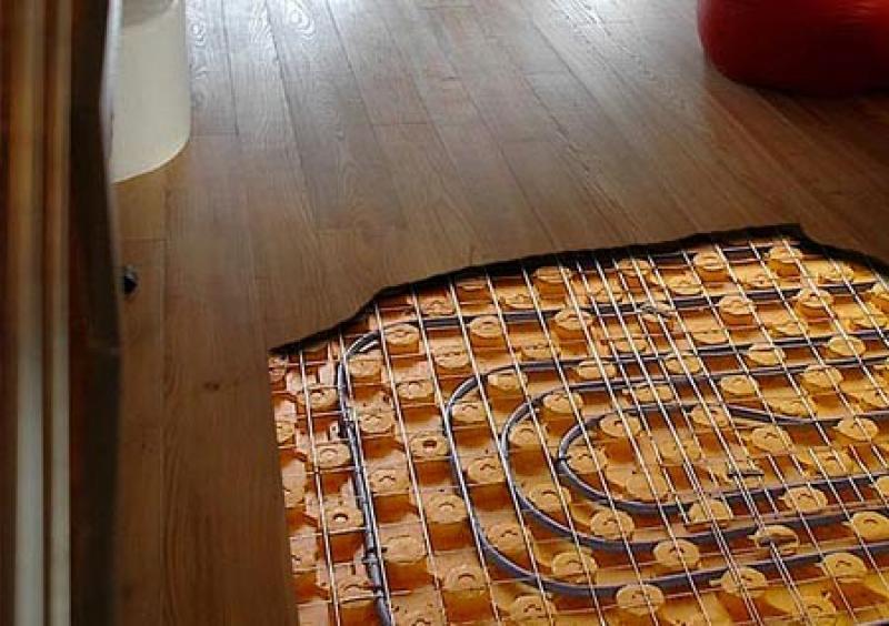 Foto di pavimento in legno su impianto radiante