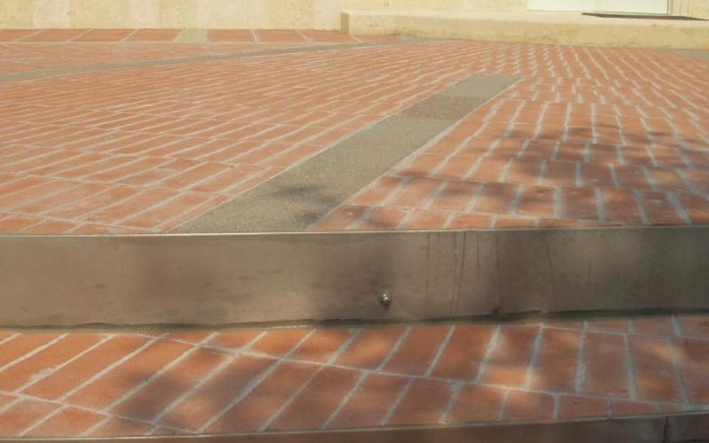 External-terracotta-tracheae-steel-flooring-Vicenza_7