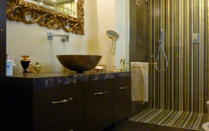 bagno stile classico elegante mosaico realizzato a Trissino Vicenza