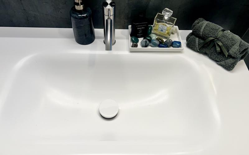 lavabo bagno in corian bianco opaco verona