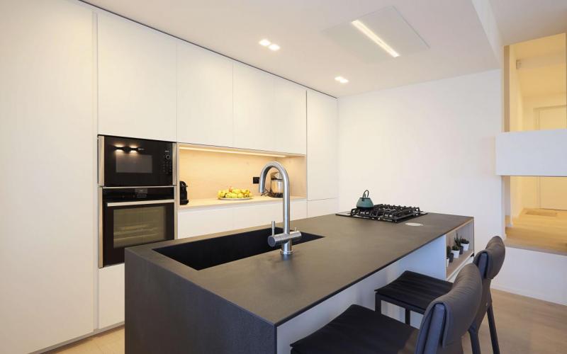 Modern white kitchen with island Vicenza