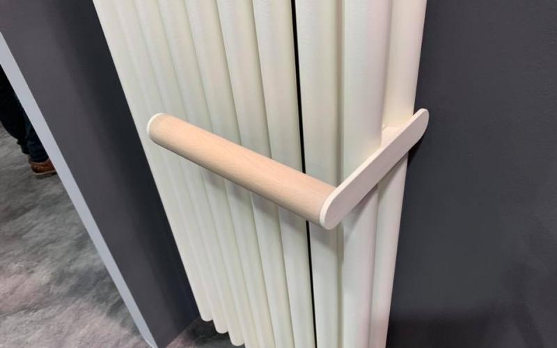 Bathroom decorative radiator with towel rail Pellizzari Vicenza