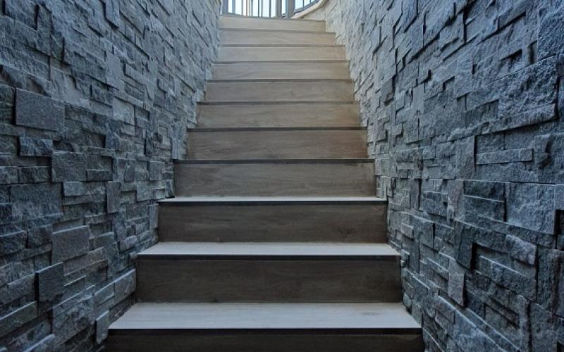 external staircase wood effect tiles Vicenza