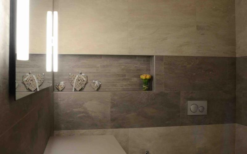 Stone effect tiles bathroom coverings Vicenza
