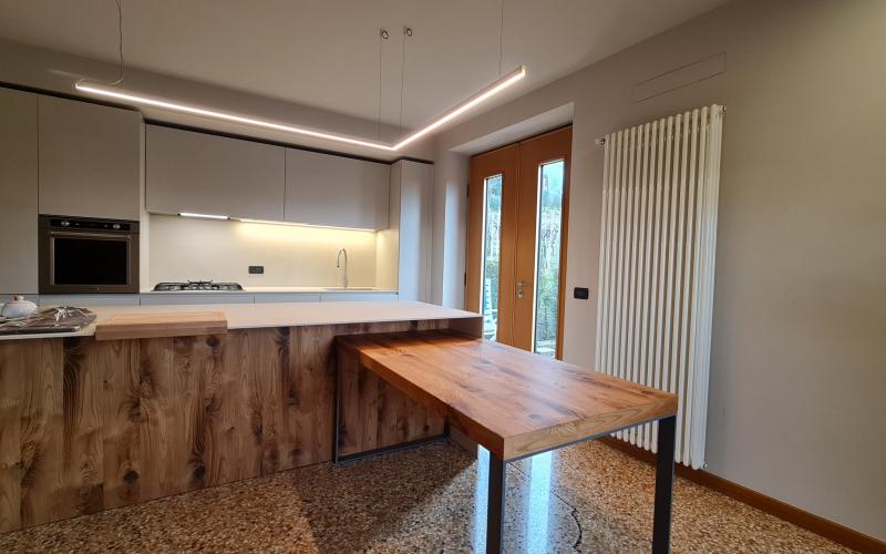 cucina bianca moderna arredamento illuminazione Vicenza