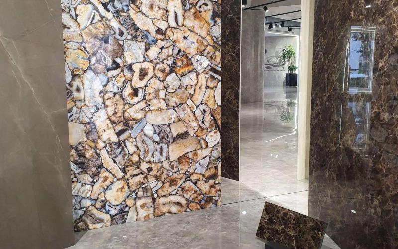 Marble effect stoneware slabs Vicenza 
