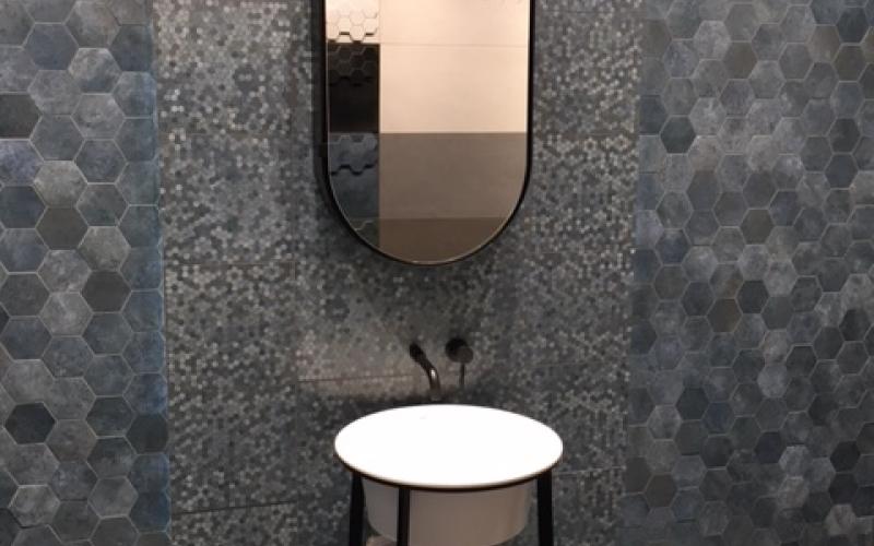 Modern bathroom basin, bathroom furniture shop in Vicenza