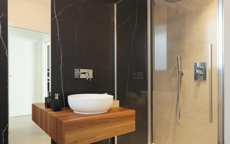 Modern bathroom cladding Verona