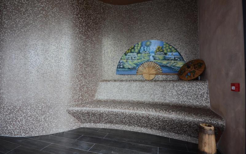 mosaico ceramico zona benessere hotel Vicenza