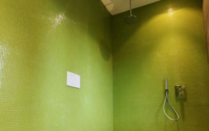 bagno in mosaico 1x1 verde a vicenza