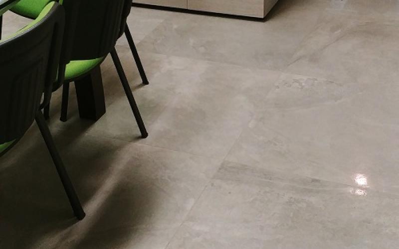 pavimenti per uffici Vicenza Verona piastrelle moderne