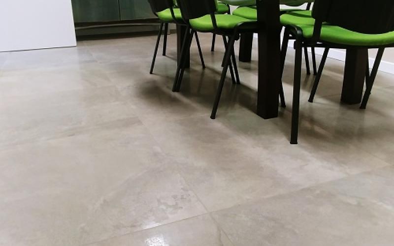 pavimenti per uffici Vicenza Verona piastrelle moderne