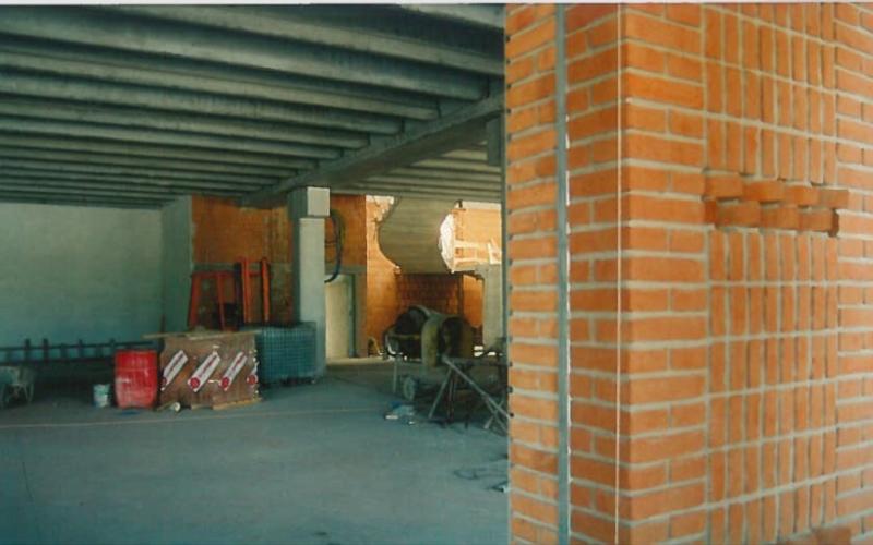 Construction stages of the new Fratelli Pellizzari shop in Gambellara