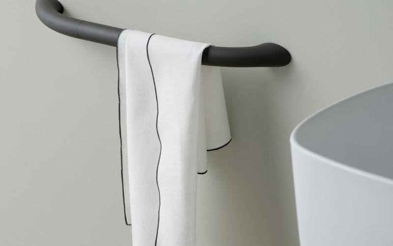 porta asciugamani bagno in finitura accessori design vicenza e verona