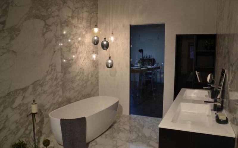 shop bathroom furbishment vicenza mirror marble covering verona