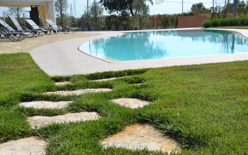 foto Pavimento in ceramica piscina a Vicenza