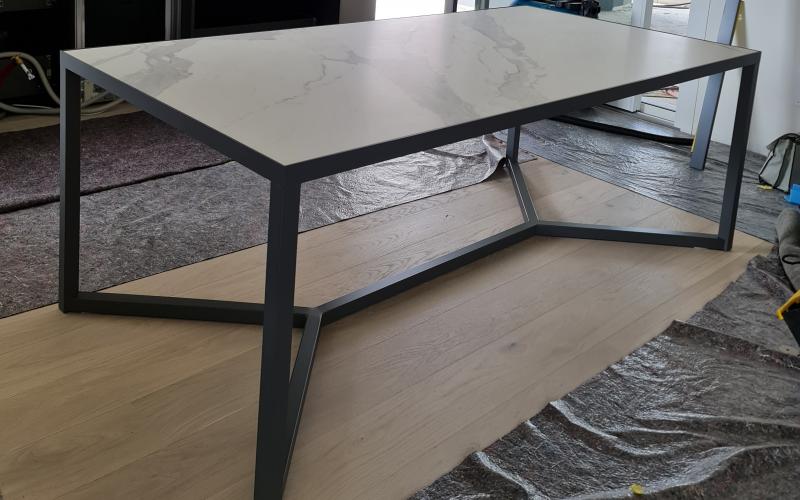 tavolo gres effetto marmo Verona