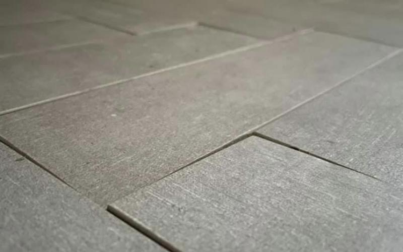 Problems with tiles: steps and unevenness during installation