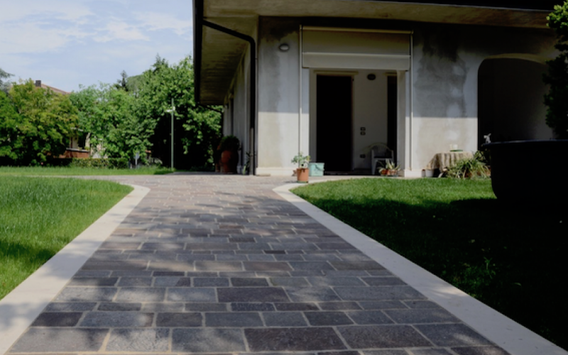 Porphyry driveway in Vicenza