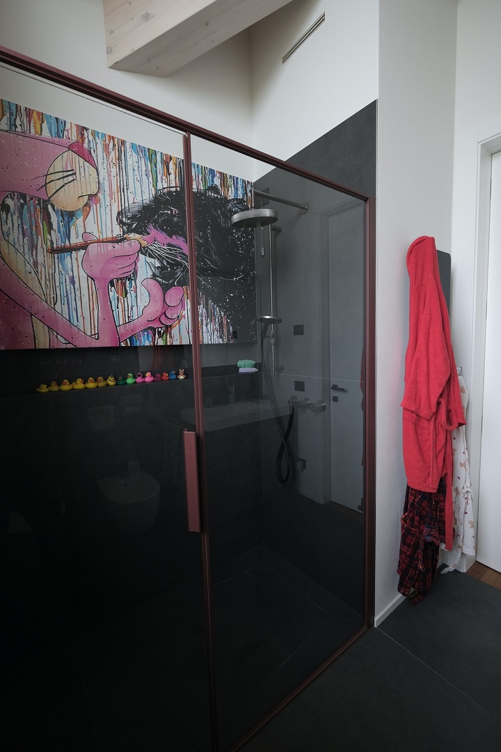bagno gres decorato 