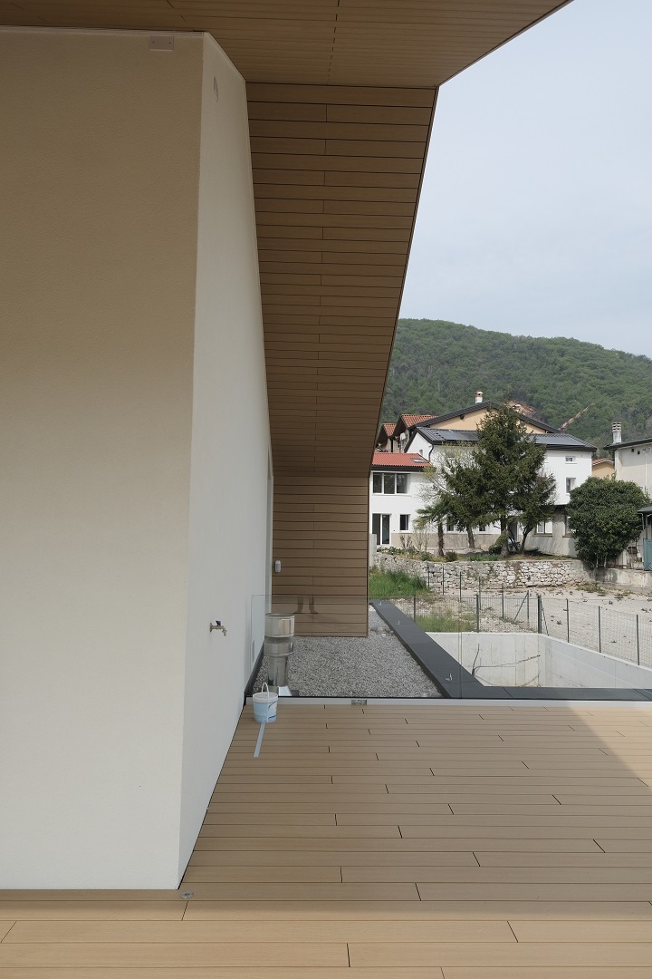 pavimento e rivestimento esterno in wpc