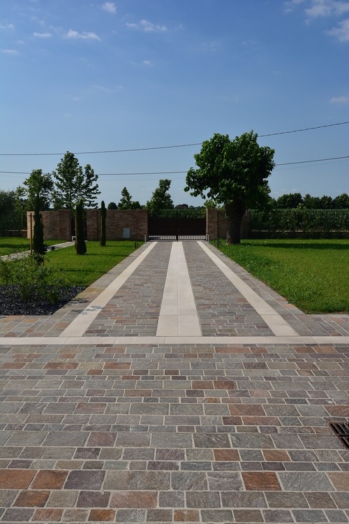 viale carrabile casa