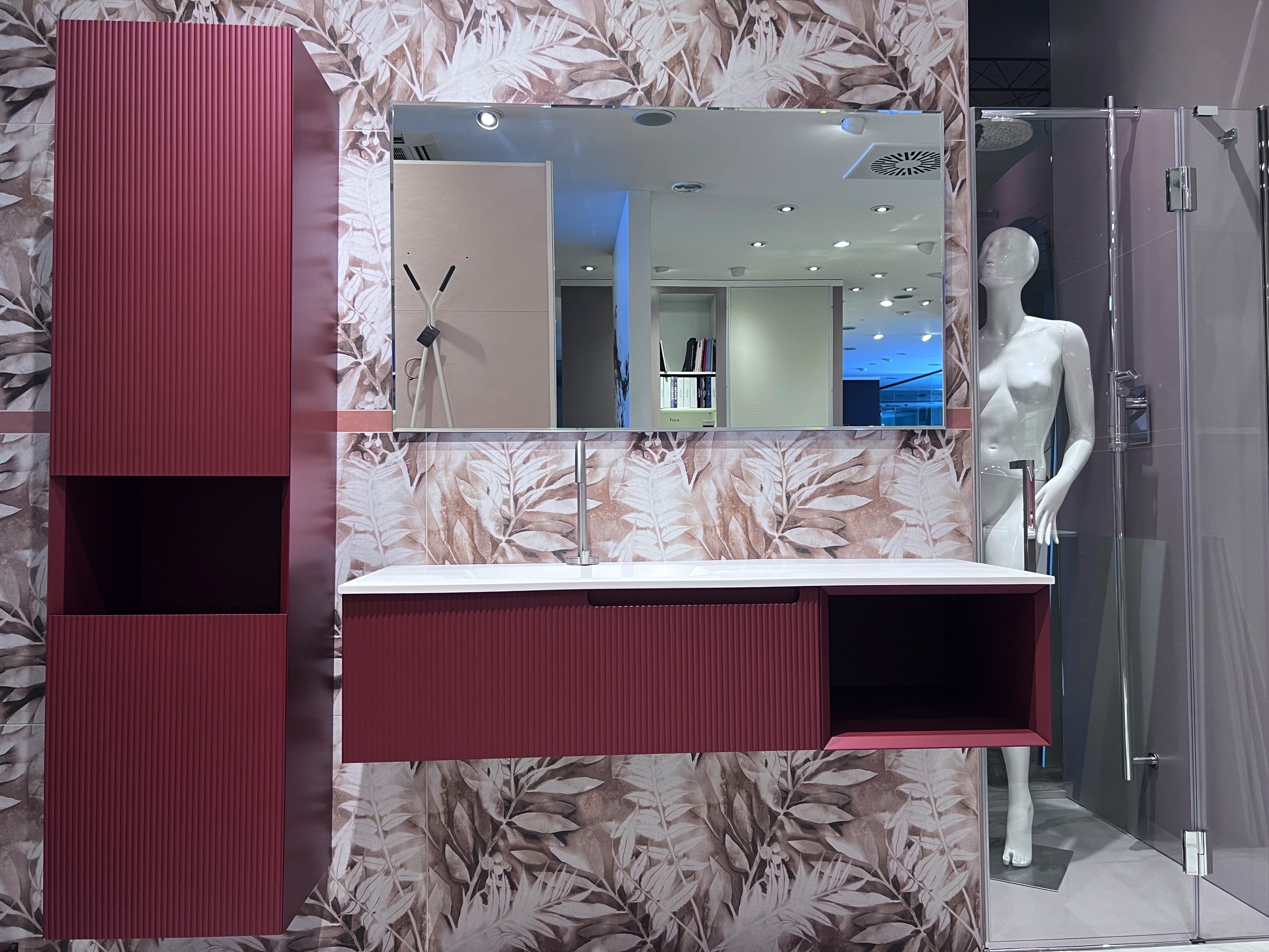 arredamento bagno bordeaux