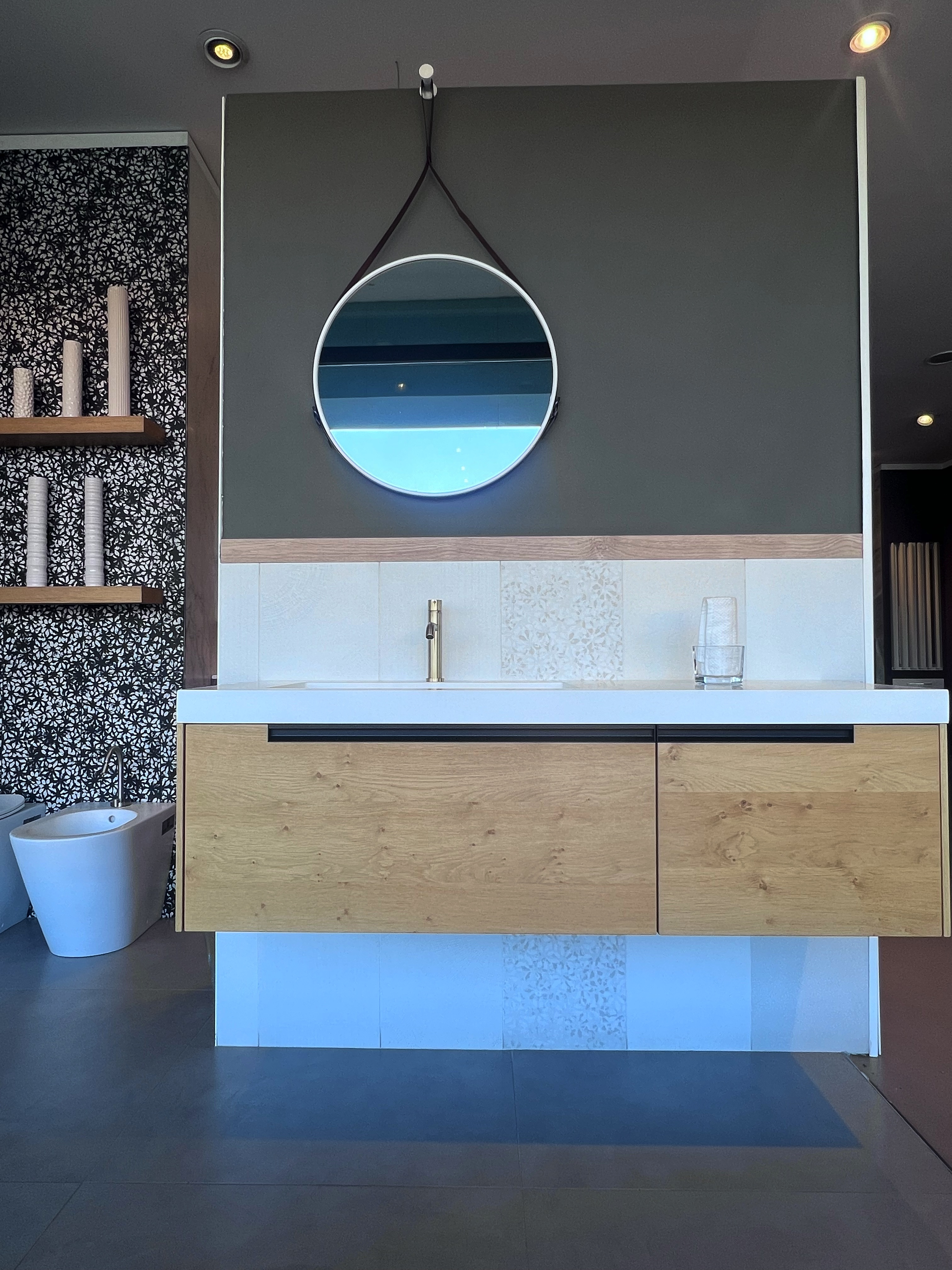 mobile bagno sospeso legno prezzi outlet