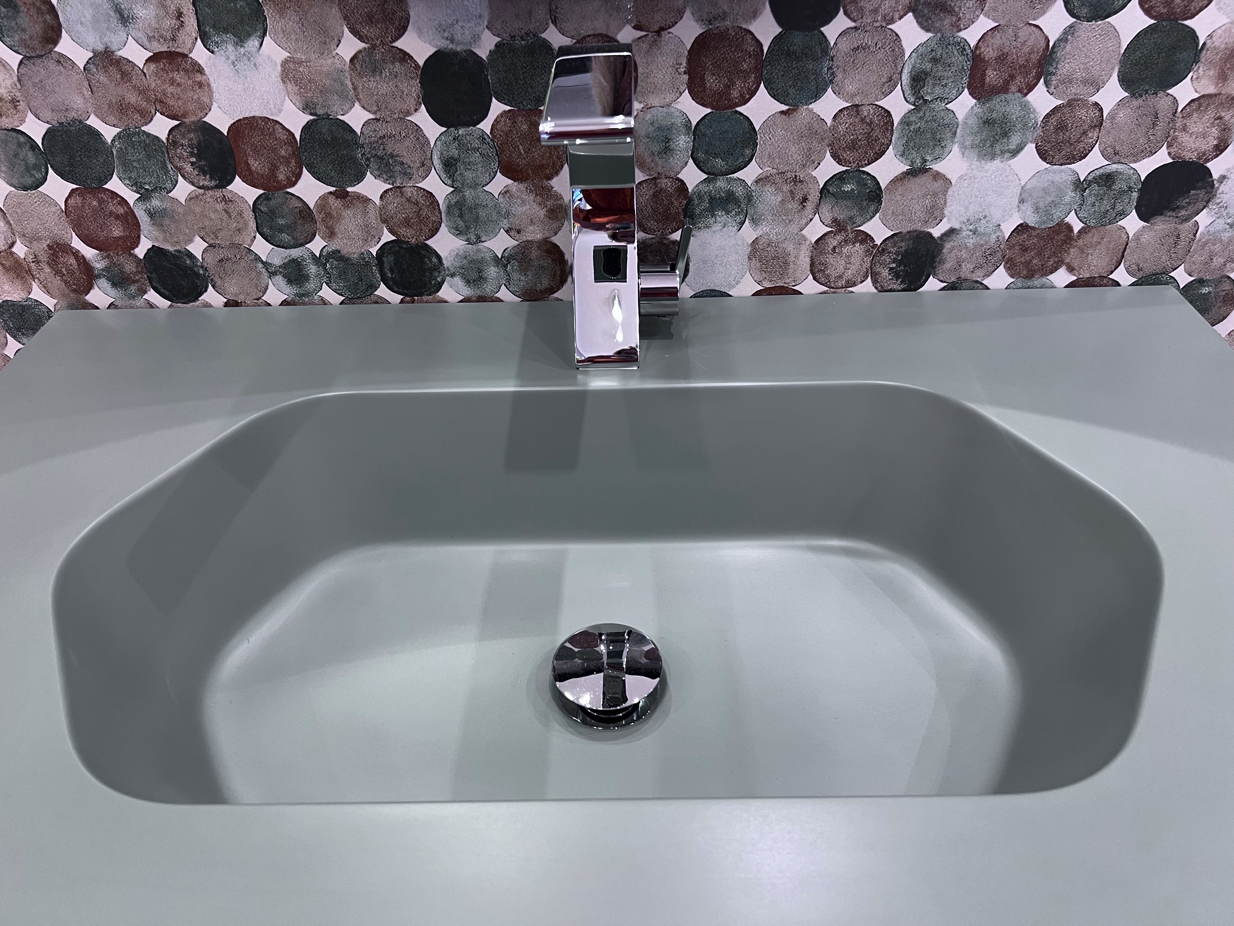 Mobile bagno verde sospeso sagomato, outlet