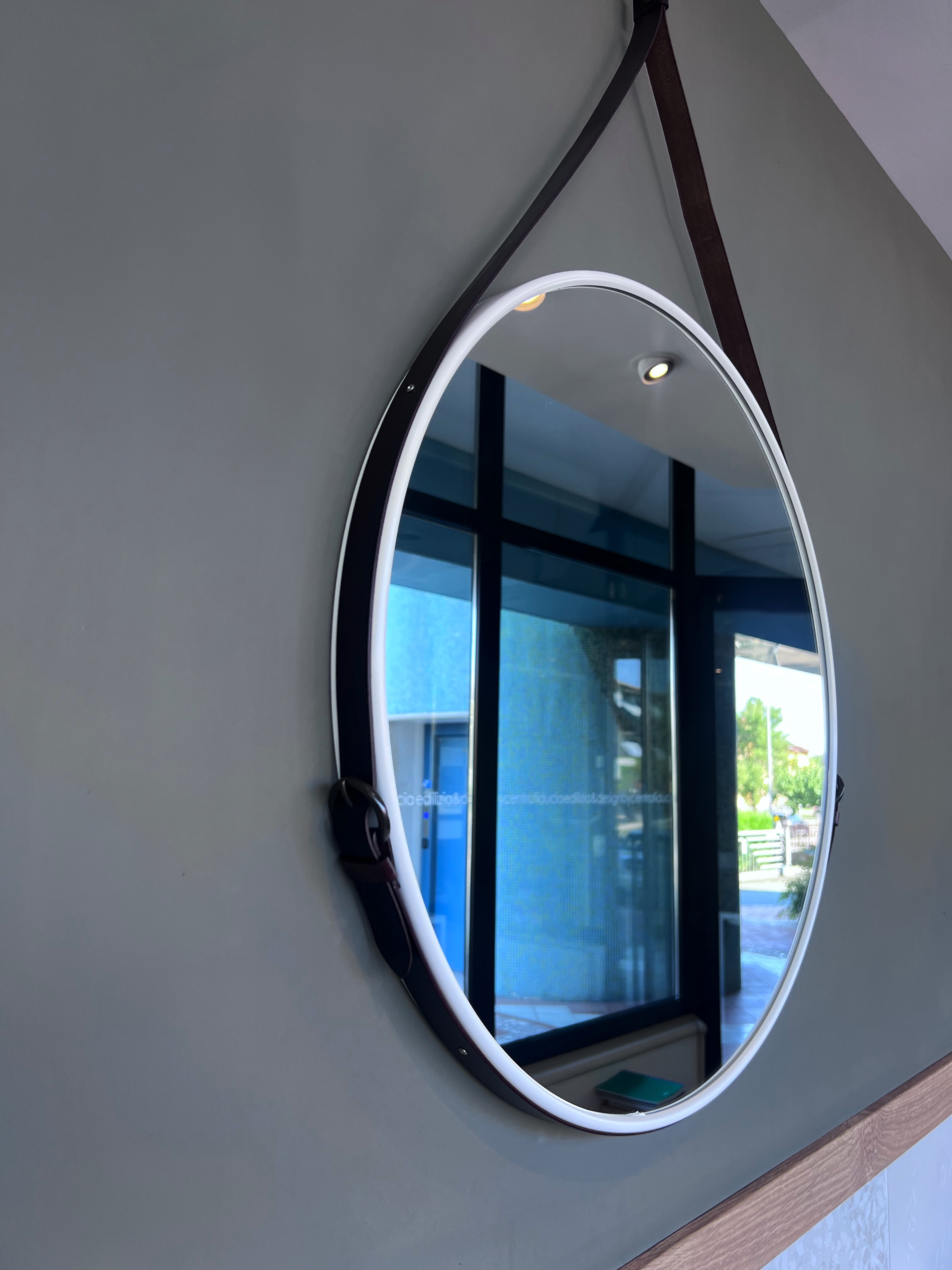 specchio tondo a soffitto prezzo outlet